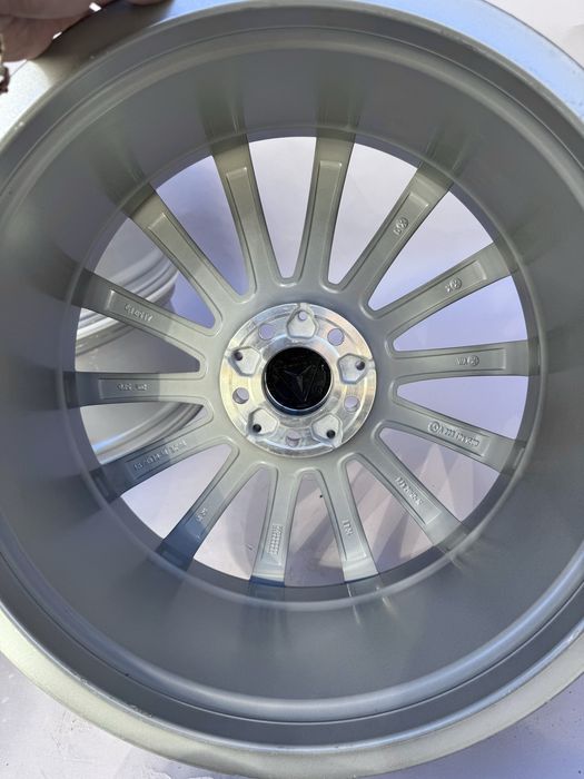 Нови ! Оригинални джанти 20 цола AMG W223