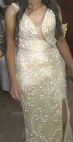 Официална Рокля ...