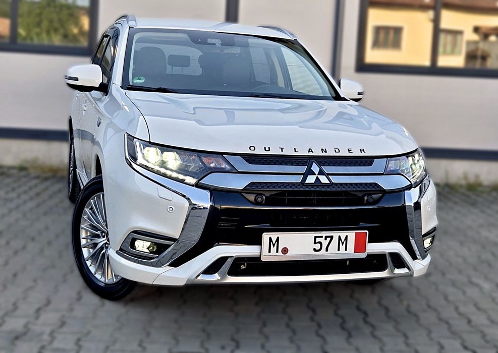 Mitsubishi Outlander 2020-Instyle-4x4-Automat-Plug-in Hybrid-121.000 km-Garantie 2 Ani