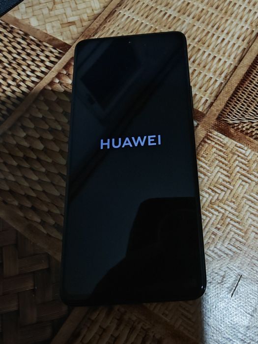 Телефон Huawei Nova 9SE