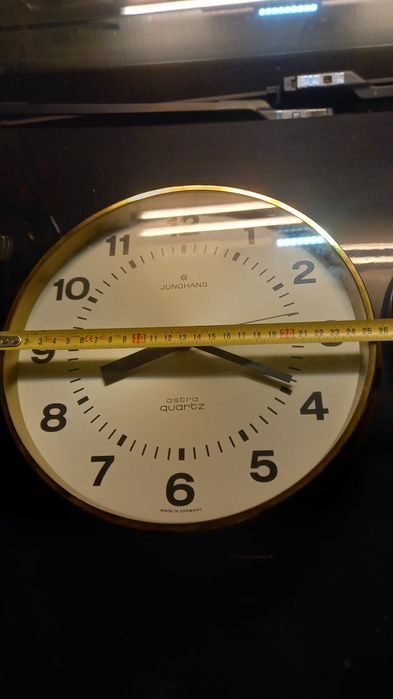 Стар Немски часовник, JUNGHANS,Astra quartz комплект с огледало 1970гд