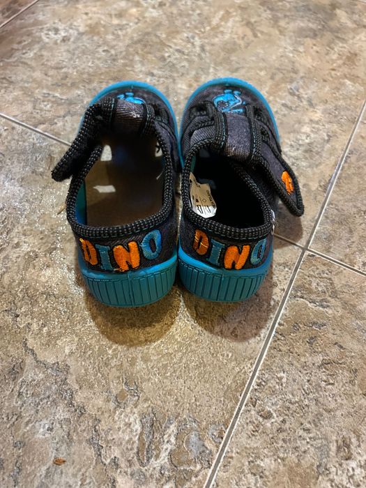 Пантофи за момче и момиче