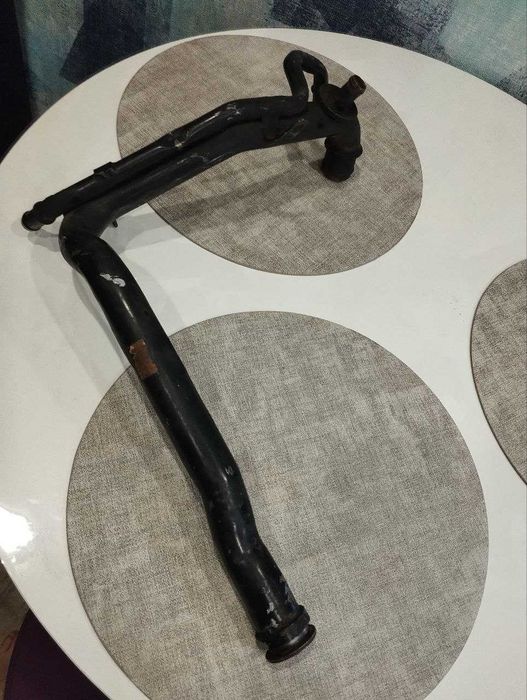 Патрубок системы охлаждения audi