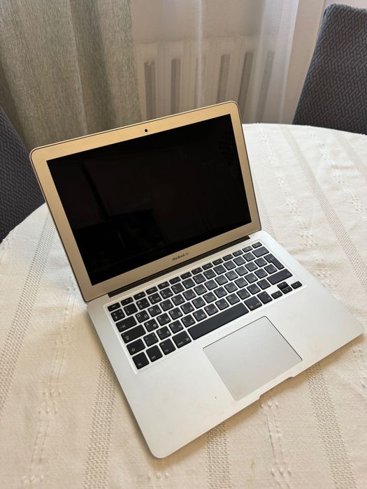 MacBook Air 13’ (2014)