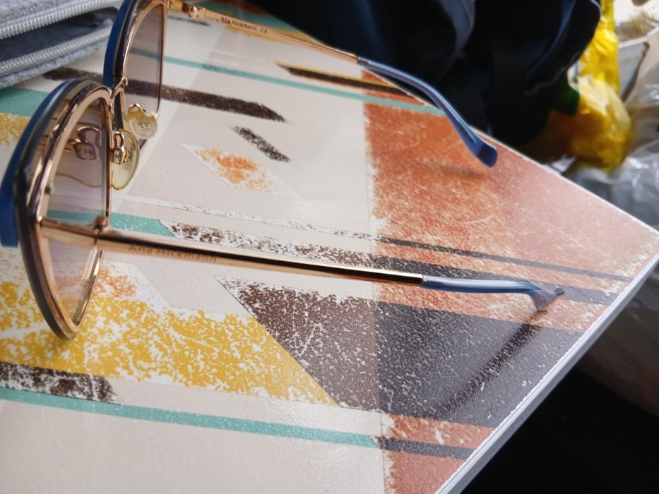 Продаю солнцезащитные очки