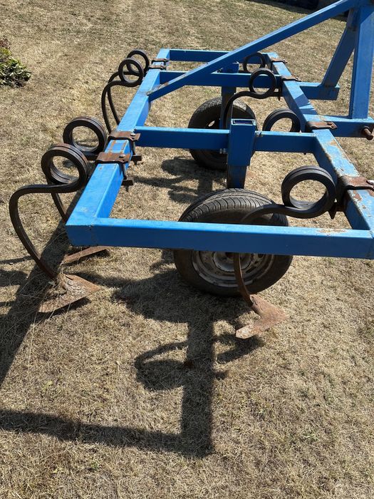 Окопен култиватор за лавандула