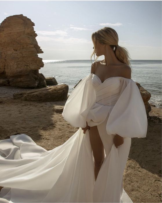 Vand rochie de mireasa
