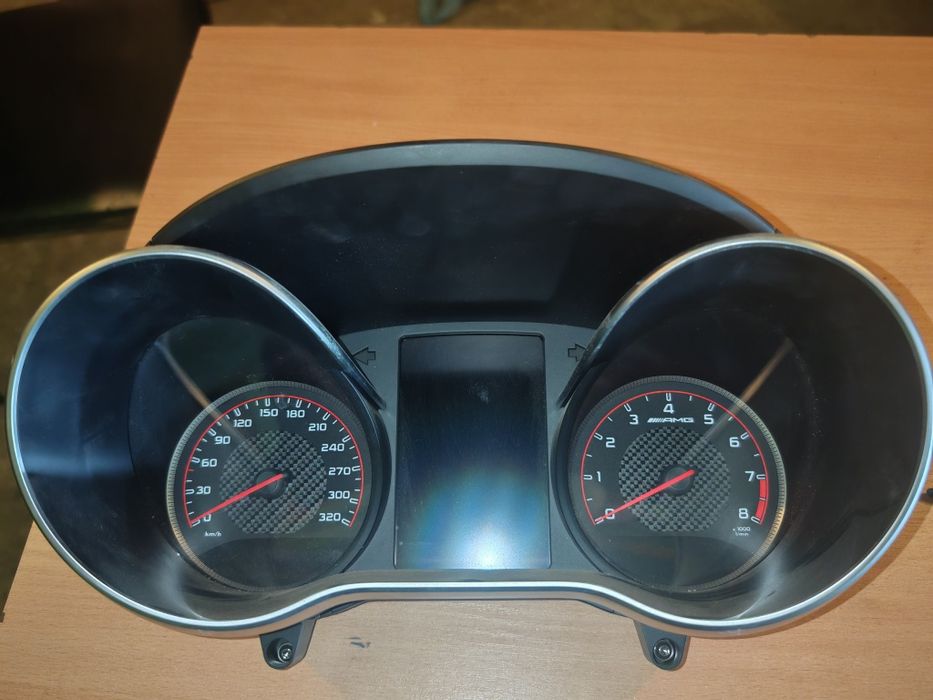 Километраж за Мерцедес w205 AMG