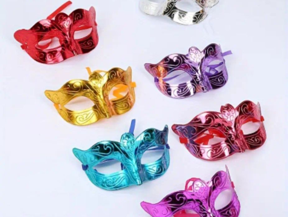 Венецианская маска в наличии