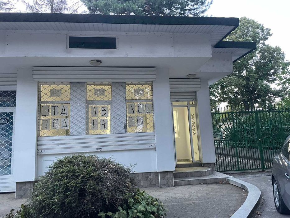 Дава се под наем Офис в Генерал Тошево - 40 кв.м за 204 € - Снимка #1