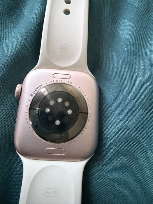Смарт-часы Apple Watch Series 10