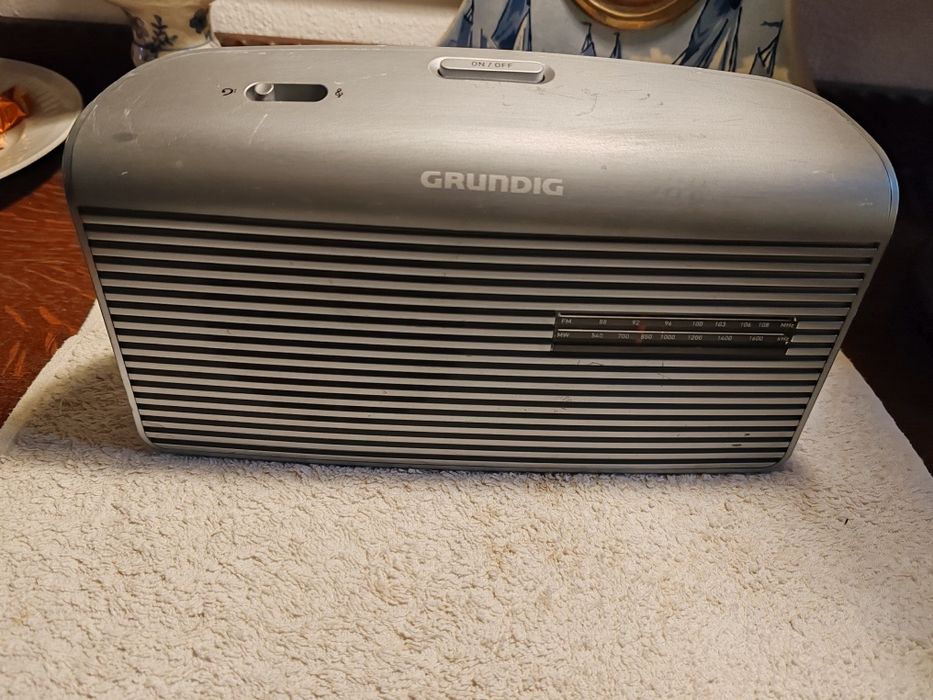 Radio portabil Grundig
