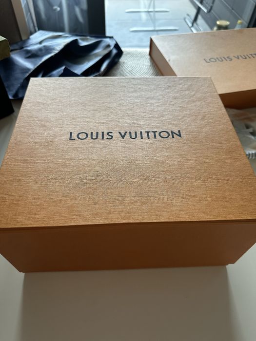 Cutii Louis Vuitton originale ( + saculet)