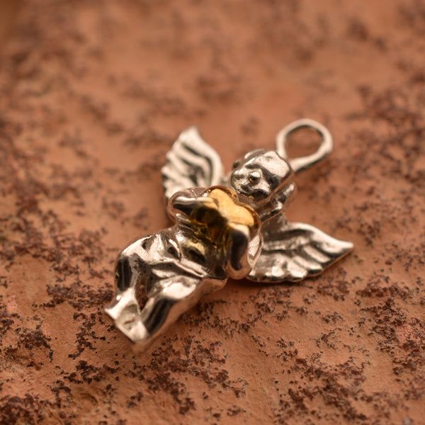 Сребърен медальон 925 „Ангелска любов“ | Висулка за закрила и нежност