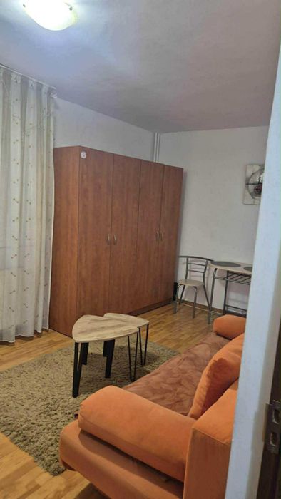 Inchiriez garsoniera pe strada Sovata