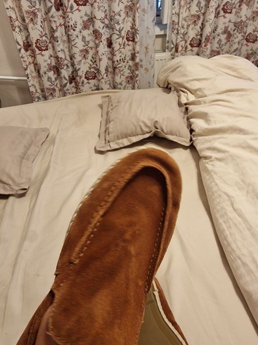 vând opincute din piele, bărbătești mărimea 41