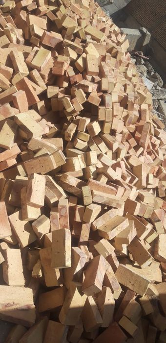 Пиштган гиштлар Водий буйлаб етказамиз