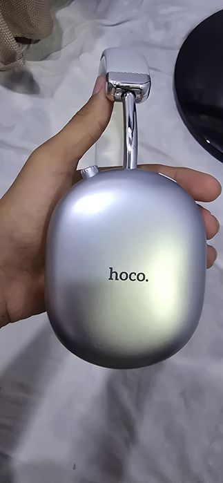 Наушники от компани Hoco