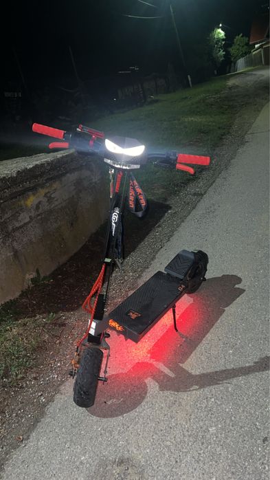 Trotineta electrica KuKirin G4 model 2025 garantie