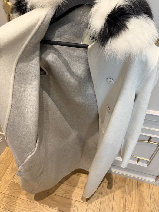 Пальто Fendi оригинал кашемир