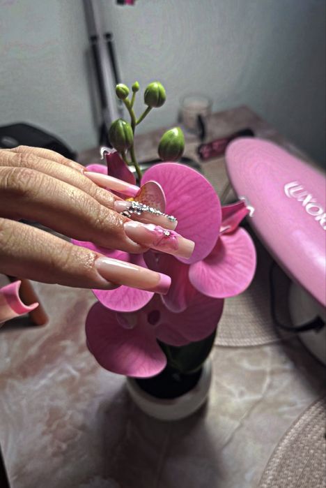 Unghii cu gel în Craiova | Manichiură cu gel și modele