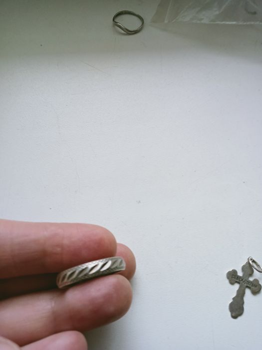 Продам серебряные кольца