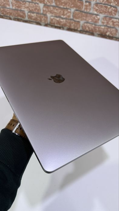 Игровой Macbook pro 15 16/256gb  vga-4 gb sotiladi