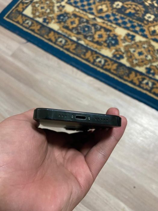 Продам айфон 13 про