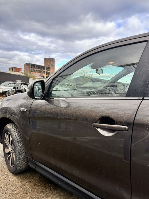 usa stanga fata mitsubishi asx 1.8 motorina 2016