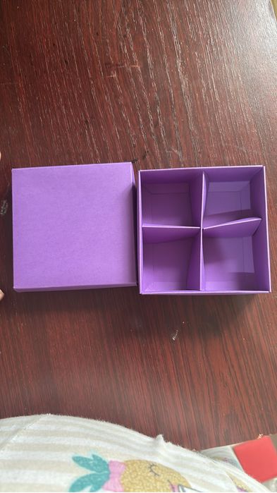 Боньбонерки каробка