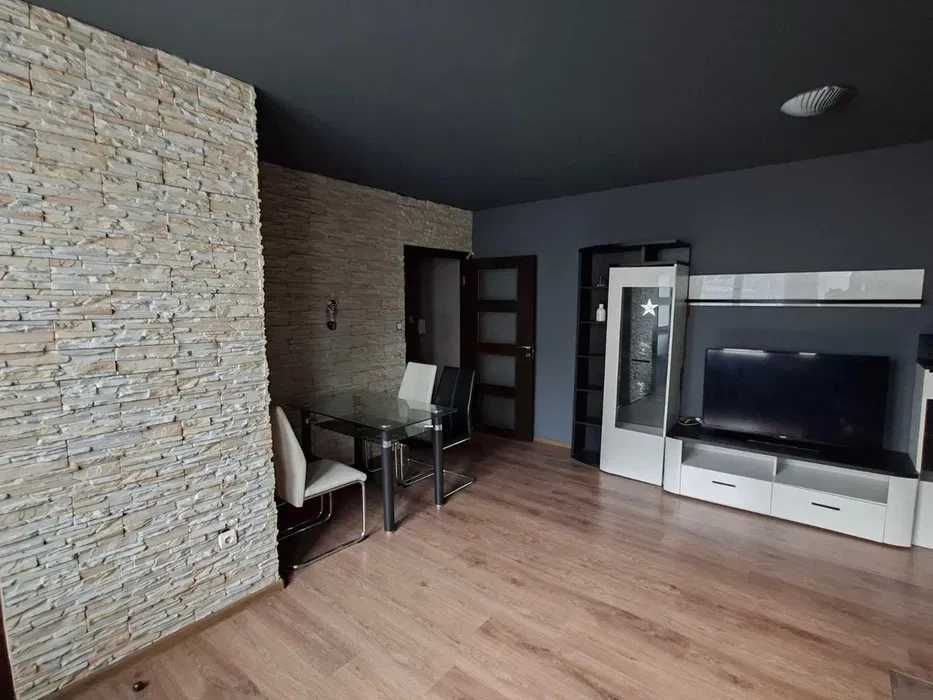 Дава се под наем Двустаен апартамент в София, Люлин 10 - 70 кв.м за 700 € - Снимка #3