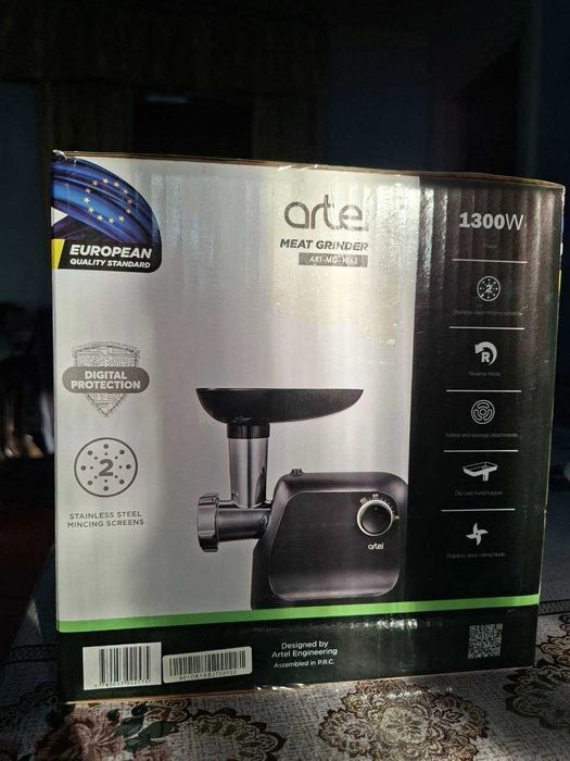 Мясорубка Artel (Совершенно новая) 1300 Вт