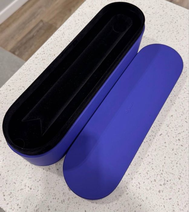 Продам Dyson Airstrait