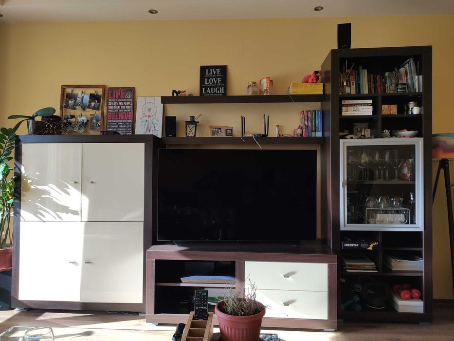 Холна секция с тв шкаф