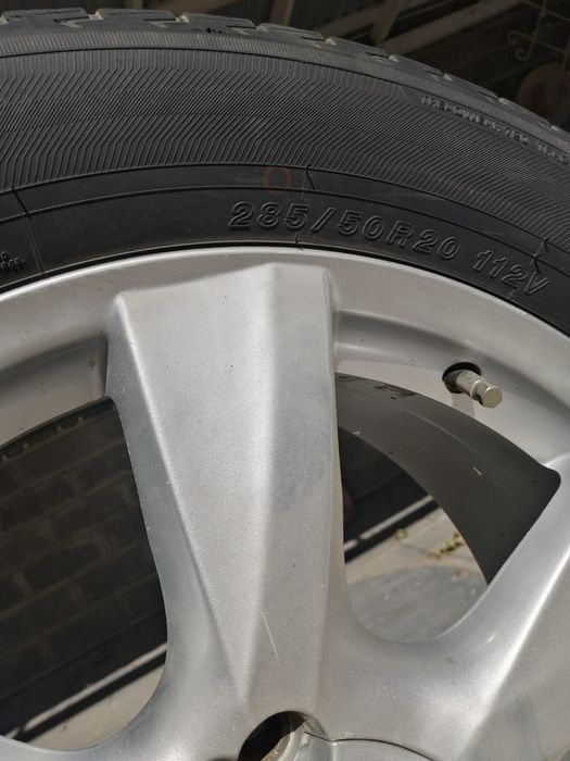 Продам шины. TOYOTA LEXUS