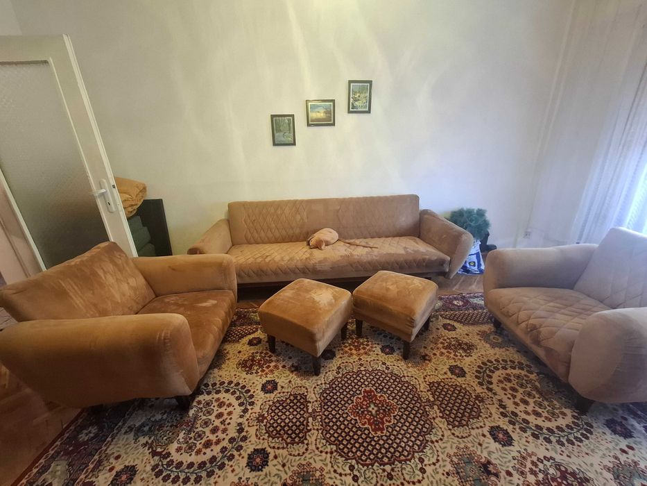 Продавам холна гарнитура