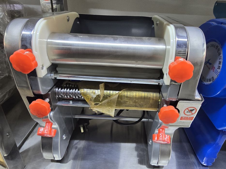 Lag'mon aparat xamir yoyadigan aparat