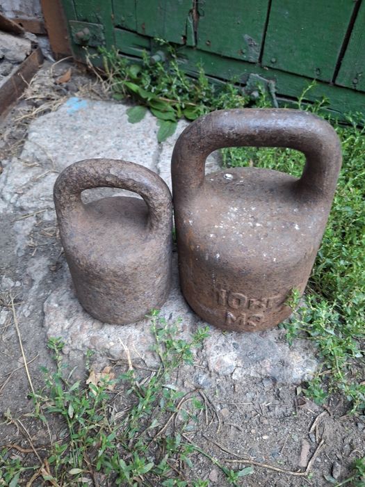 Продам гантели 4000
