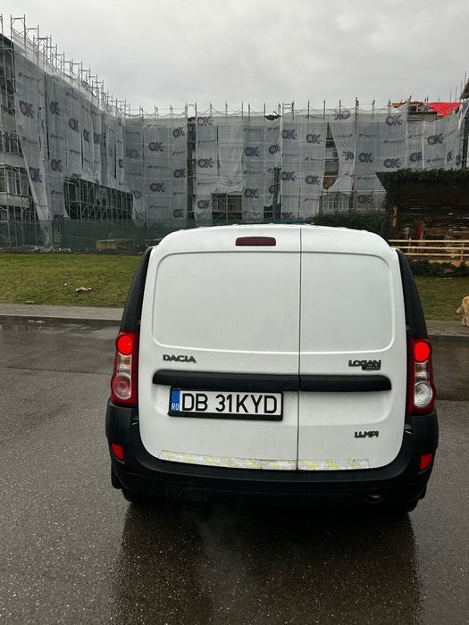 Vând Logan van 1,4 benzina