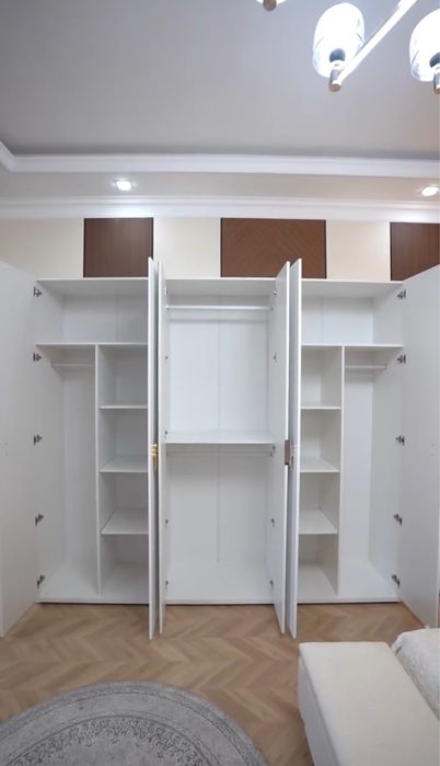 Спальный гарнитур