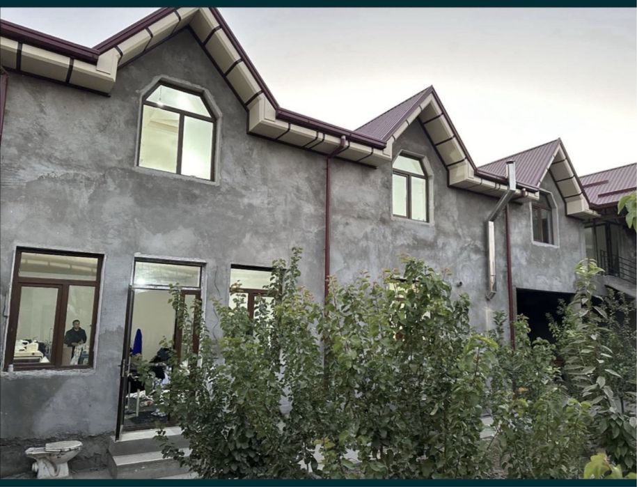 Уй сотилади 6 сотих срочна сотилади