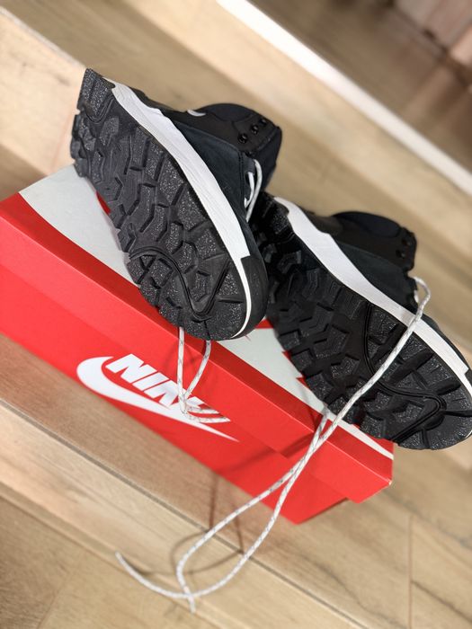 NIKE Зимни обувки