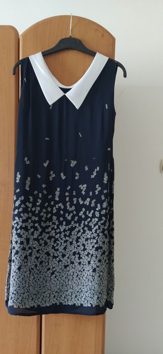 Vand rochii de ocazie