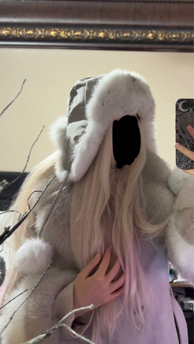 Шапка ушанка от естествен косъм (лисица)