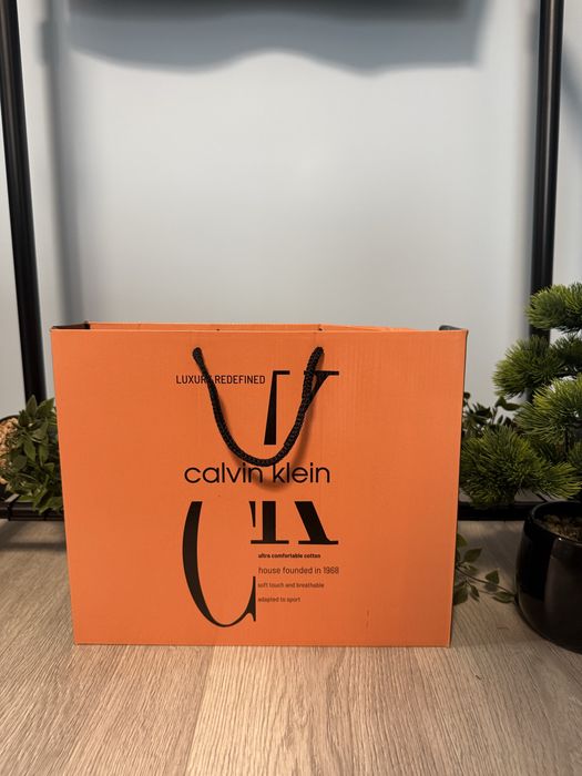 Calvin Klein хавлии + подаръчна кутия