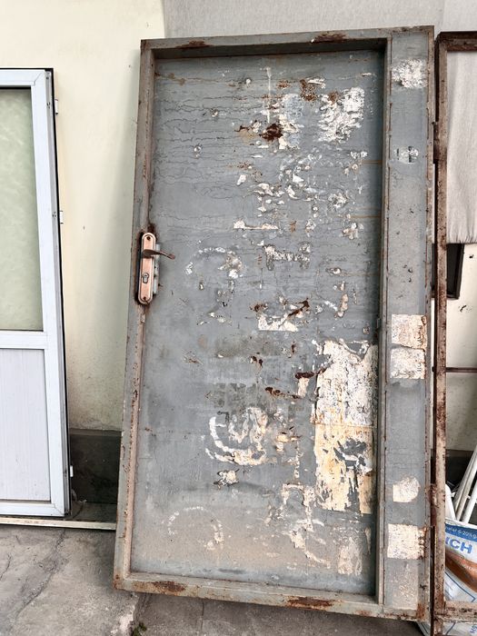 Железная дверь калетка