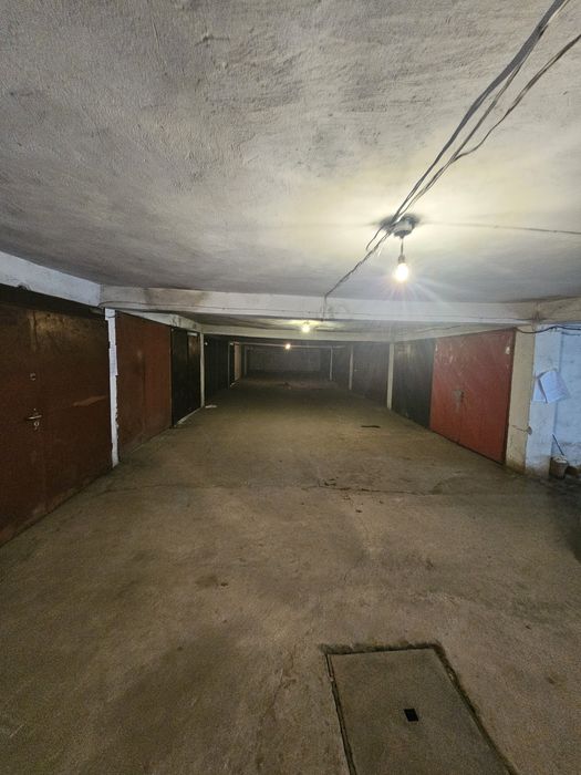 Дава се под наем Гараж / Паркомясто в София, Изток - 16 кв.м за 102 € - Снимка #2