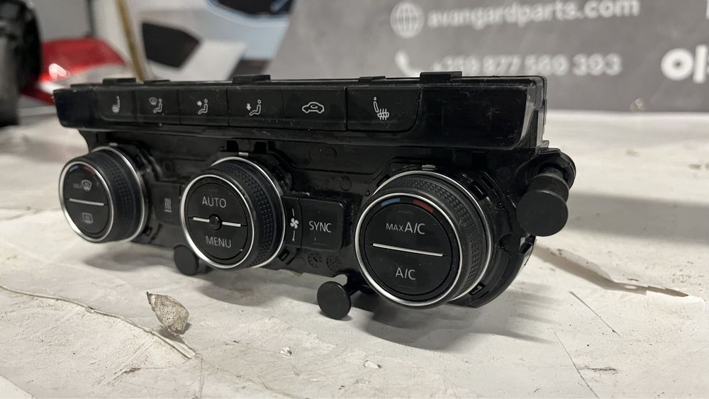 2 броя панел климатик - VW GOLF, Passat, Arteon