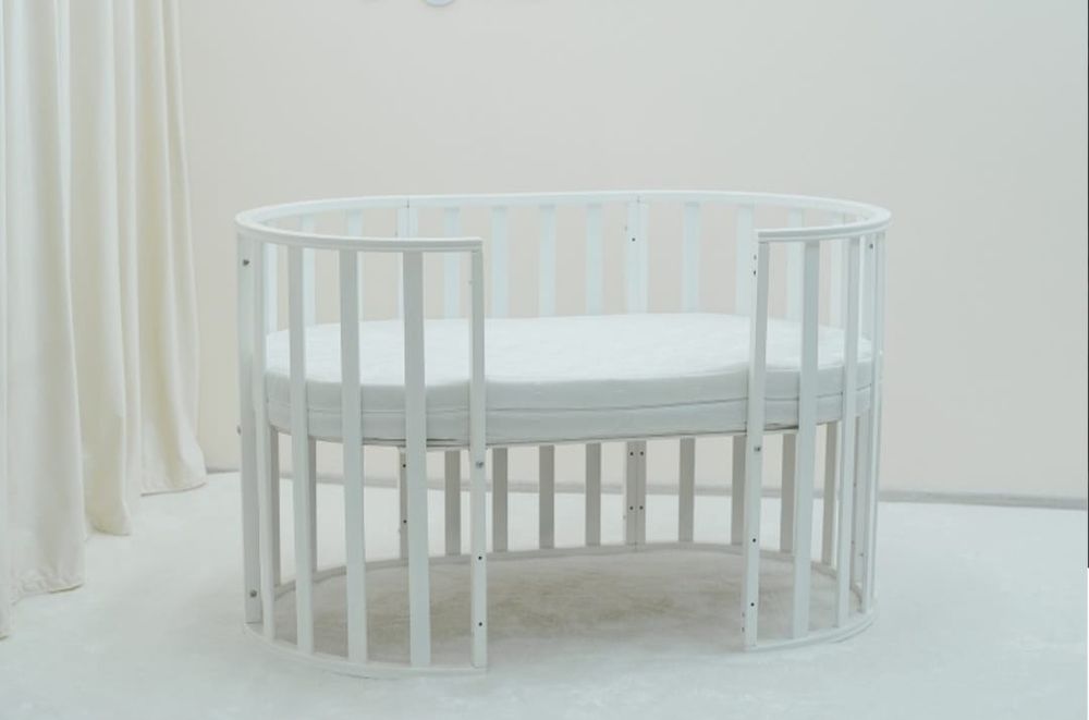 Манеж с подарком