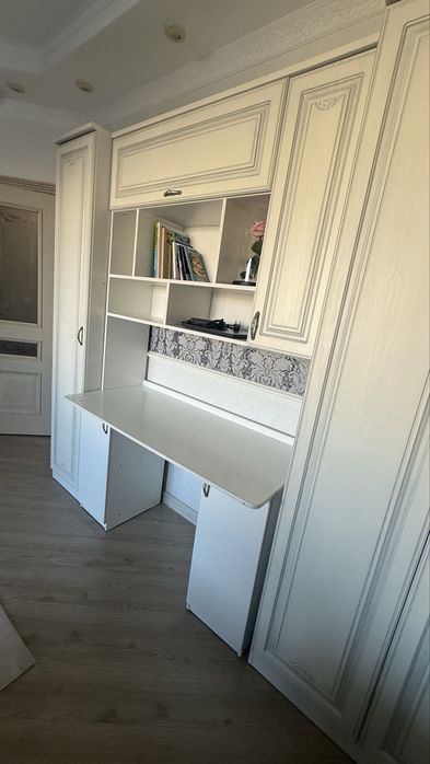 Шкаф+письменный стол для подростка